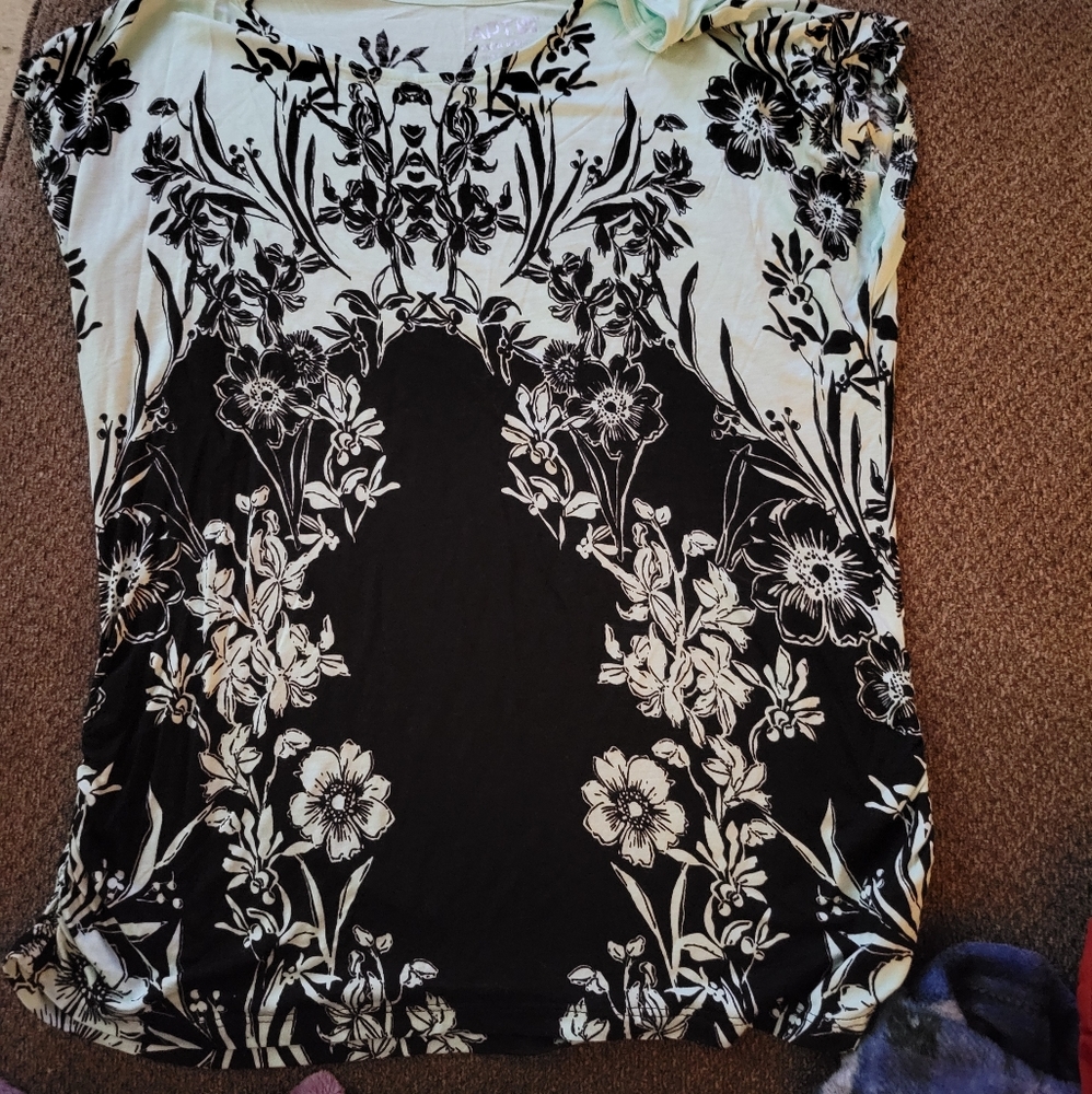 Apt 9 short sleeve shirt